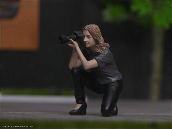 1:18 Fotografin Silvia Figur